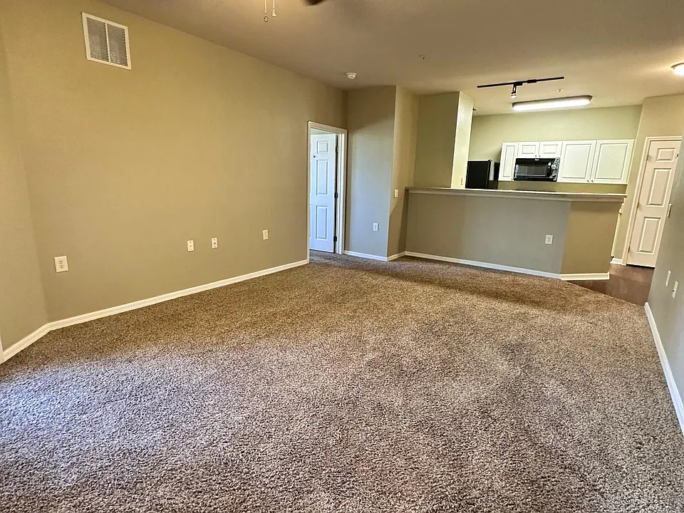 Overview of Living Room, Breakfast Bar and Kitchen