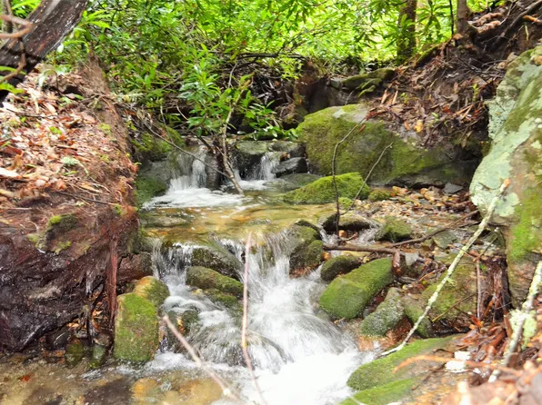 Lot HS Speckled Feather Pass, Sapphire, NC 28774