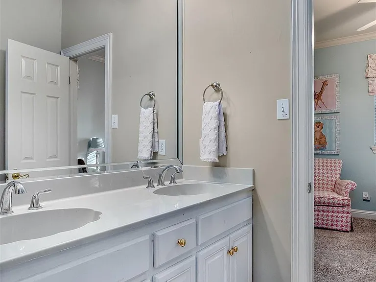 1310 Bay Ridge Dr — Photo 32