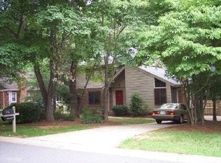 906 Ingraham Pl, Charlotte, NC 28270