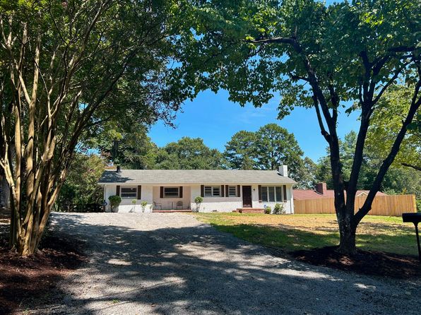 340 Cliff Holcomb Dr