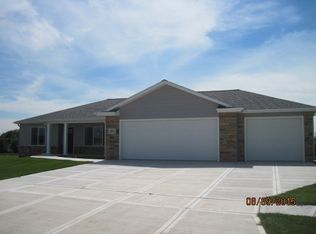 6115 Meander, Juniata, NE 68955