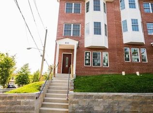 832 48th St NE, Washington, DC 20019