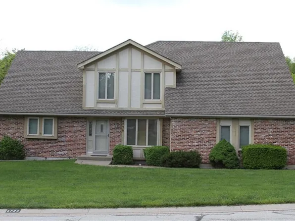 6726 Mill Creek Rd, Shawnee, KS 66217