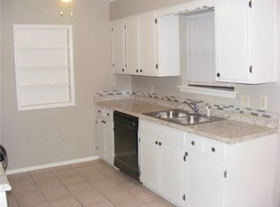 2808 N Sunny Ln, Fayetteville, AR 72703