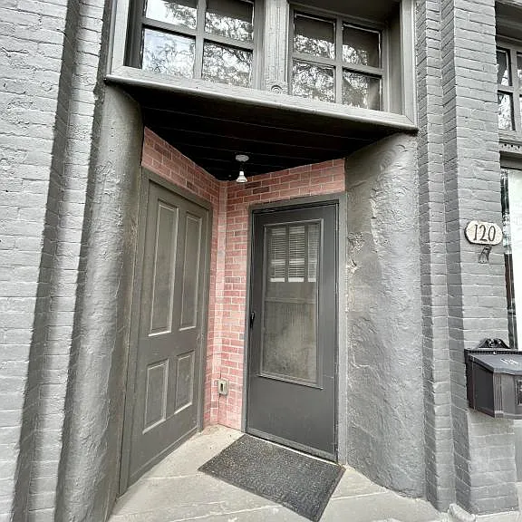 120 S Pikes Peak Ave — Photo 1
