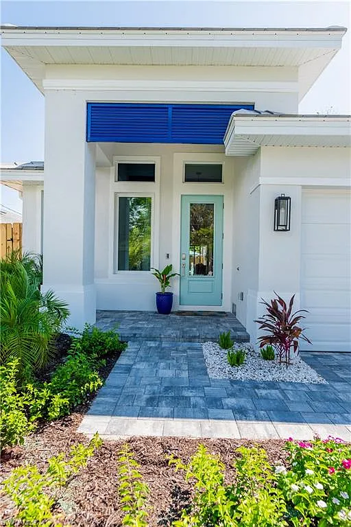 4 bed, 3.0 bath, 2208 sqft, $18,000 — Photo 3