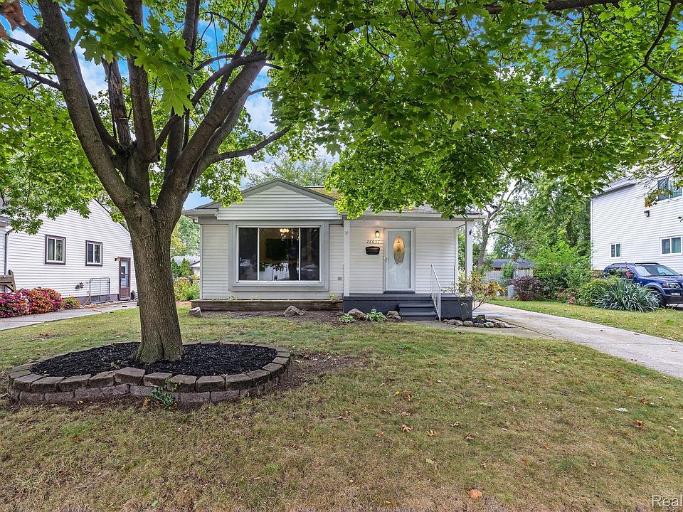 1st image of 26057 Osmun St