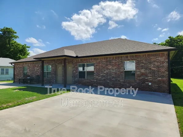 219 S Hope St, Ada, OK 74820