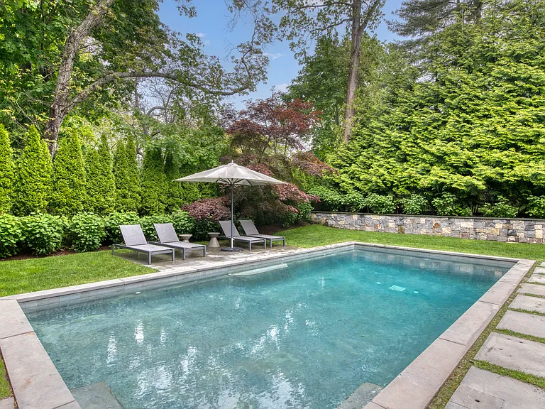 23 Forrest St — Photo 3