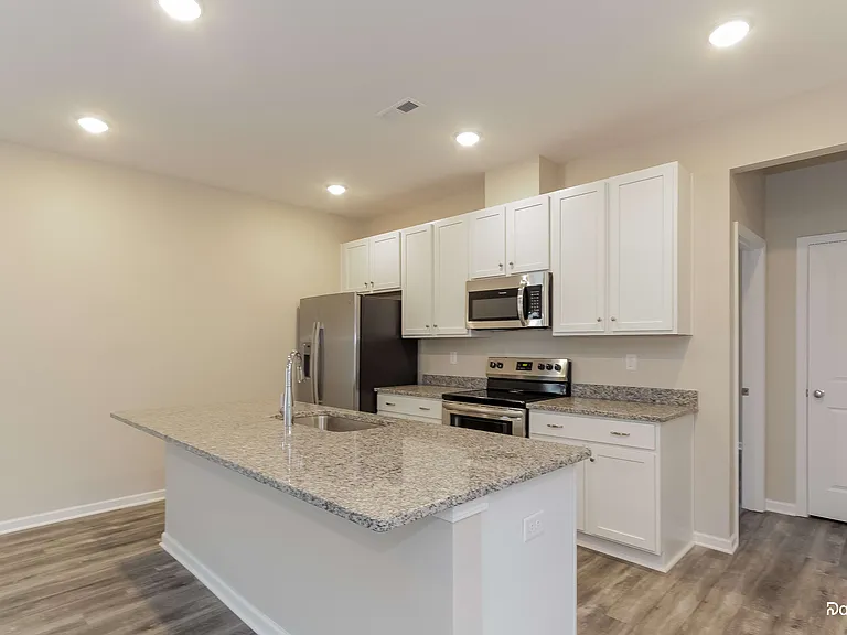 4406 Mountain Island Dr — Photo 4