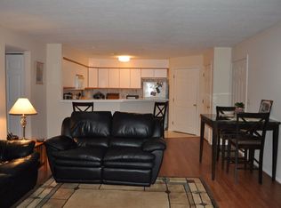 1391 Millbrook Trl, Ann Arbor, MI 48108