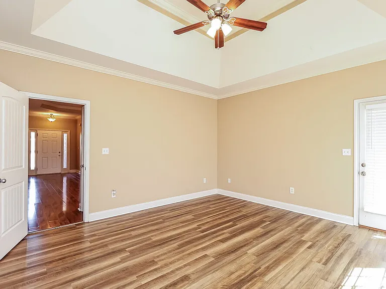2045 Highview Way — Photo 14