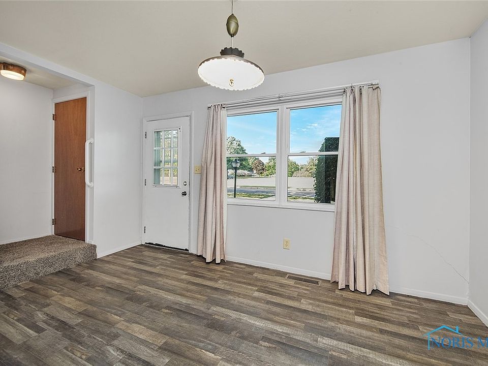 1720 Queenswood Dr Findlay, OH, 45840 Apartments for Rent Zillow