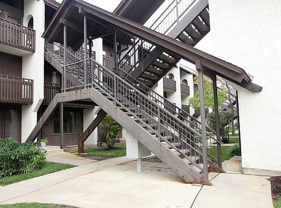 3rd image of 6600 W Wood River Dr #B210
