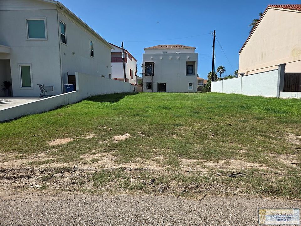 1st image of 118 E Dolphin St #28