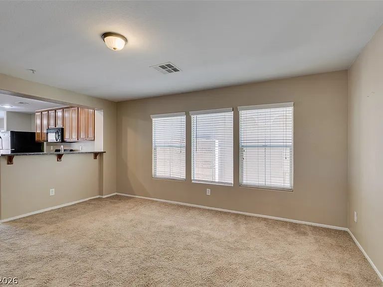 1155 Paradise Garden Dr — Photo 4