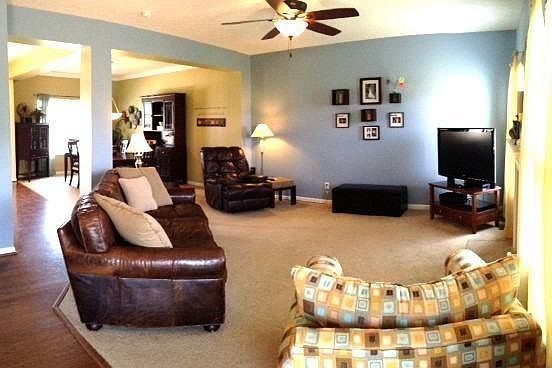 3rd image of 437 Parkview Ct