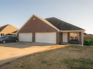 1322 Tucson Loop, Springdale, AR 72764