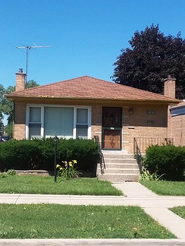 2nd image of 9724 S Carpenter St