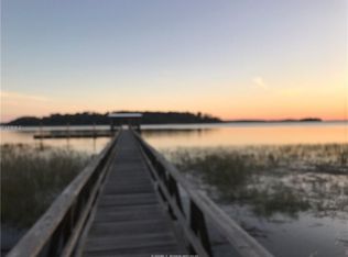 16 Crystal Beach Ln, Bluffton, SC 29910