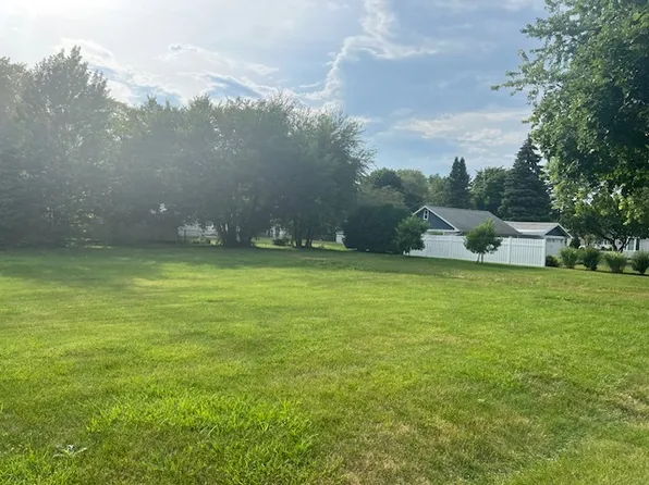 6S346 Old Eola Rd, Eola, IL 60519