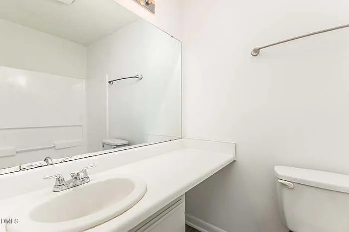 1241 University Ct #204 — Photo 5
