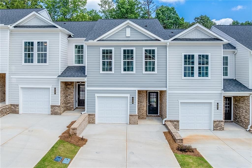 119 Greenview Ct #1303