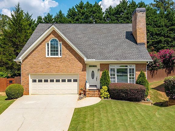 2nd image of 3928 Thawley Ct