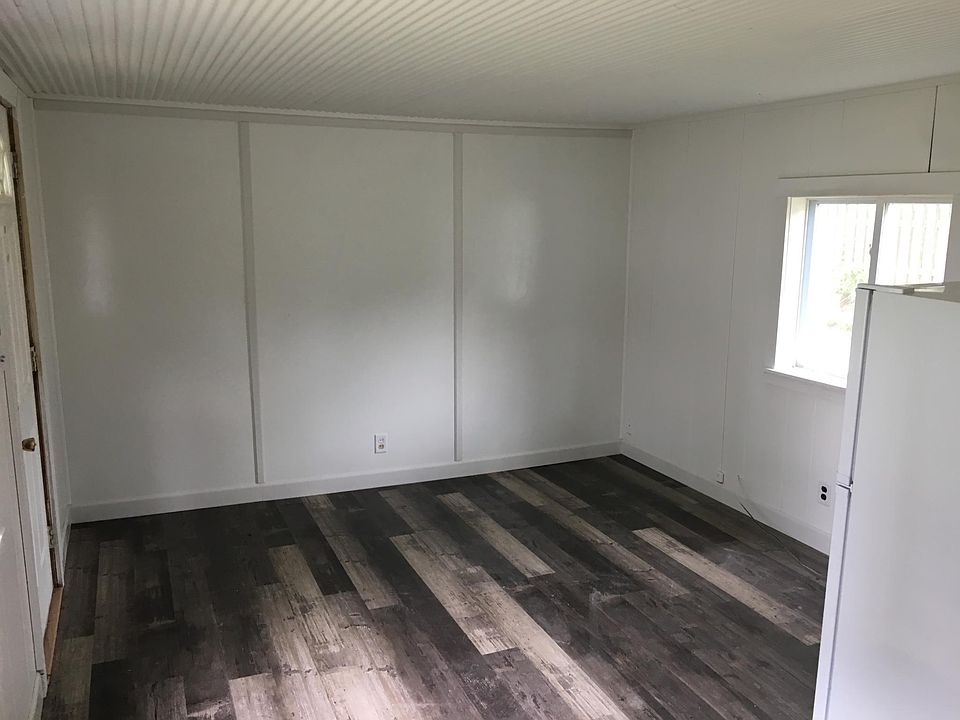2nd image of 1013 S 9th St APT 6