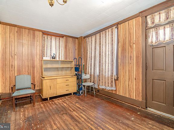3rd image of 144 N East St