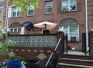 14415 70th Ave, Flushing, NY 11367