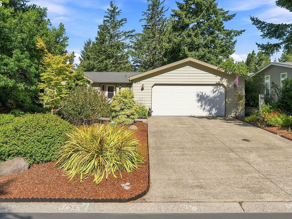 1st image of 607 Glenbrook Cir