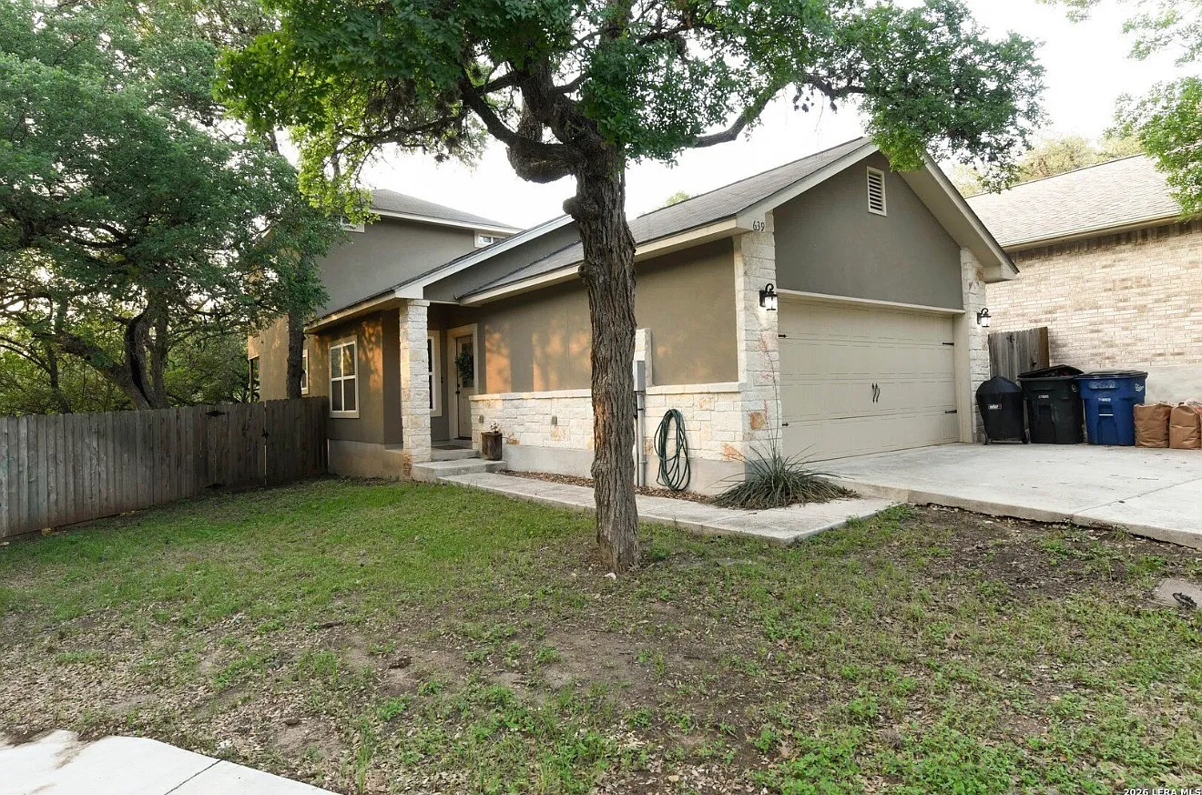 4 bed, 1590 sqft, $2,195 — Photo 2