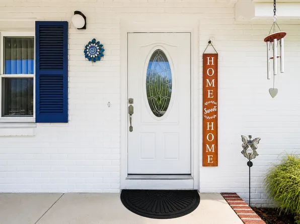 1053 Savannah St, Toms River, NJ 08753