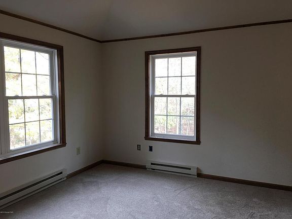 4th image of 210 Dry Pond Dr