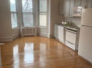 1228 S Broad St APT 2R, Philadelphia, PA 19146
