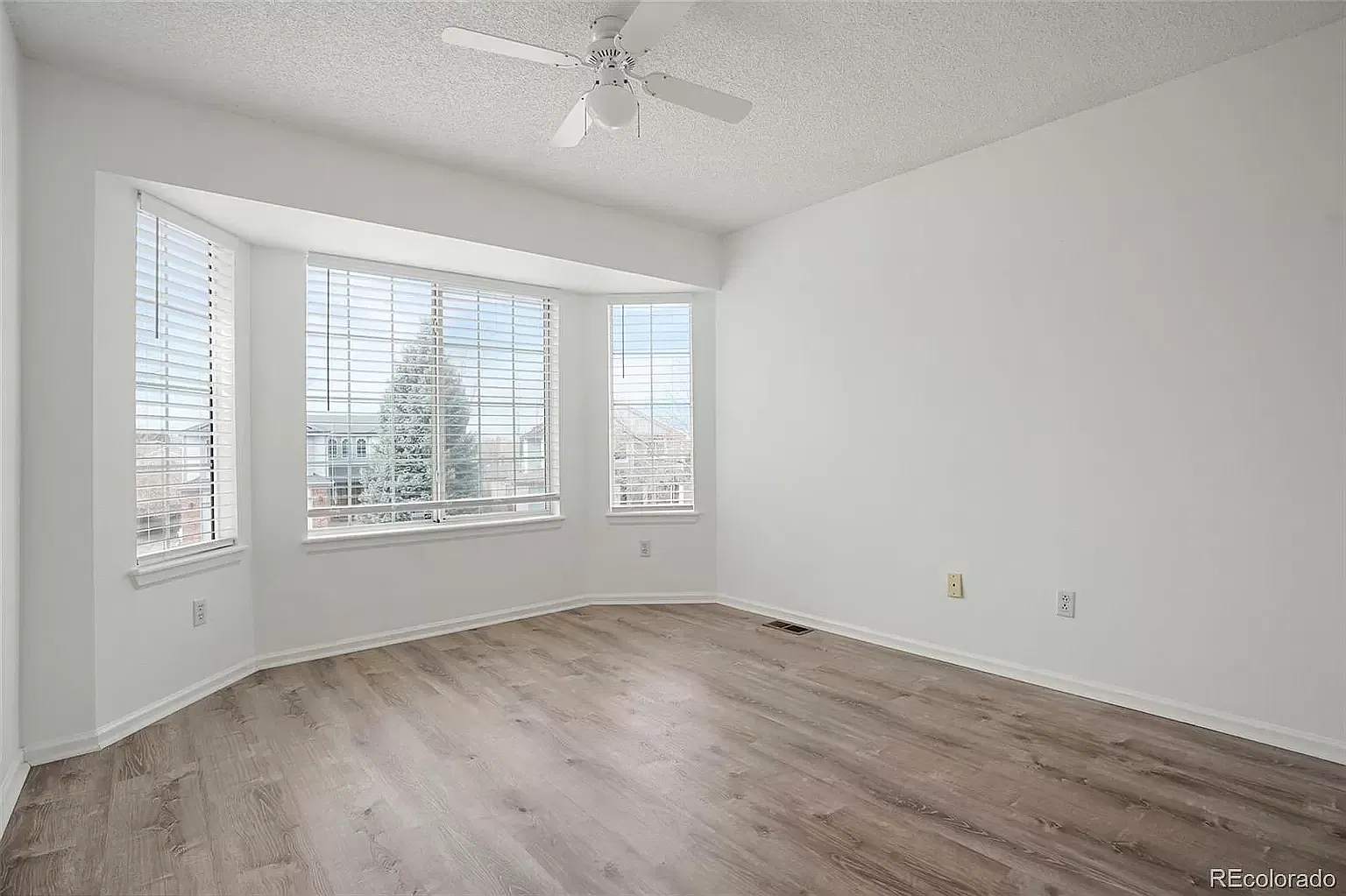4 bed, 2721 sqft, $900 — Photo 1