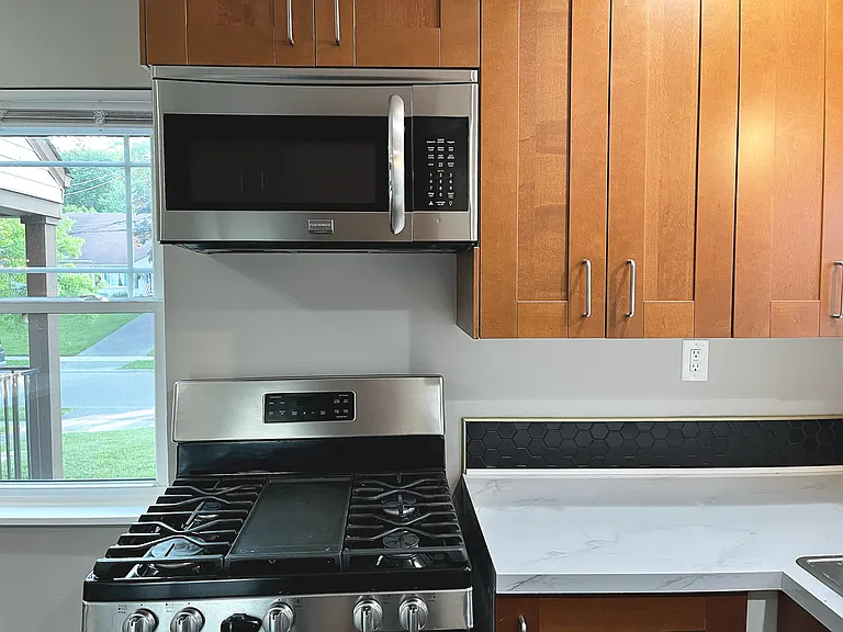 8380 Wicklow Ave — Photo 17