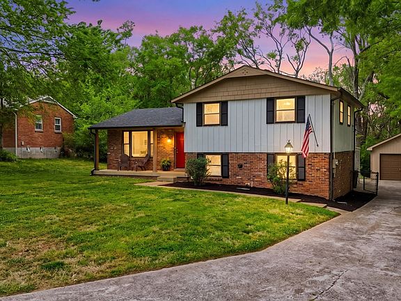 2nd image of 3731 Valley Ridge Dr