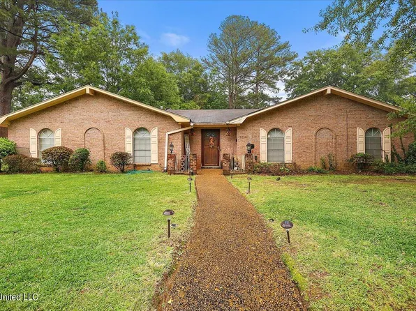 6230 Mossline Dr, Jackson, MS 39211
