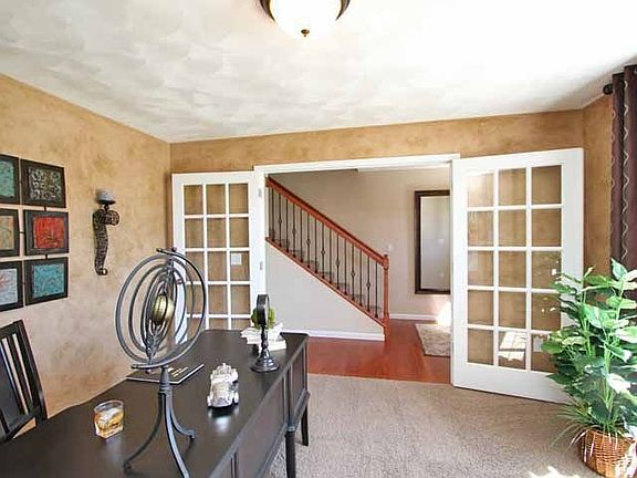 3rd image of 5017 Bristol Hill Dr
