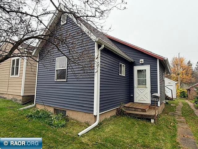 1st image of 428 15th St N