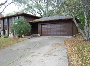 1422 Lucy Ln, Madison, WI 53711