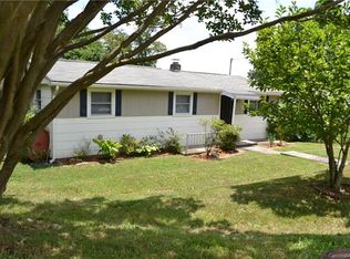 35 Deavermont Cir, Asheville, NC 28806