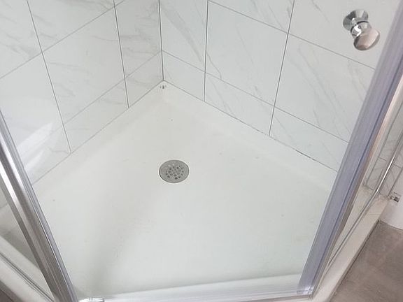 5th image of 200 Vermont Ave #2