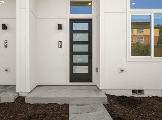 90 NE 148th Ave #2, Portland, OR 97230