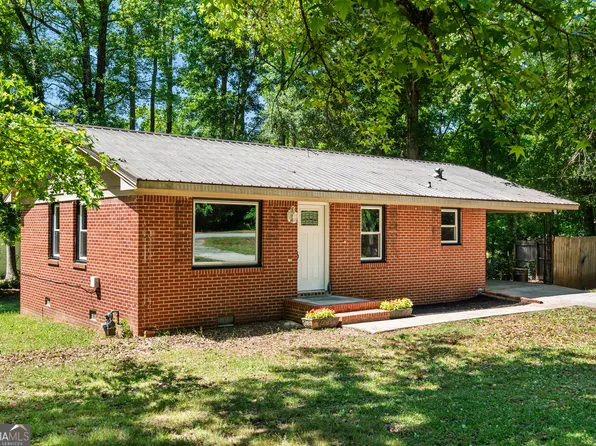 257 Oakhill Dr, Jackson, GA 30233