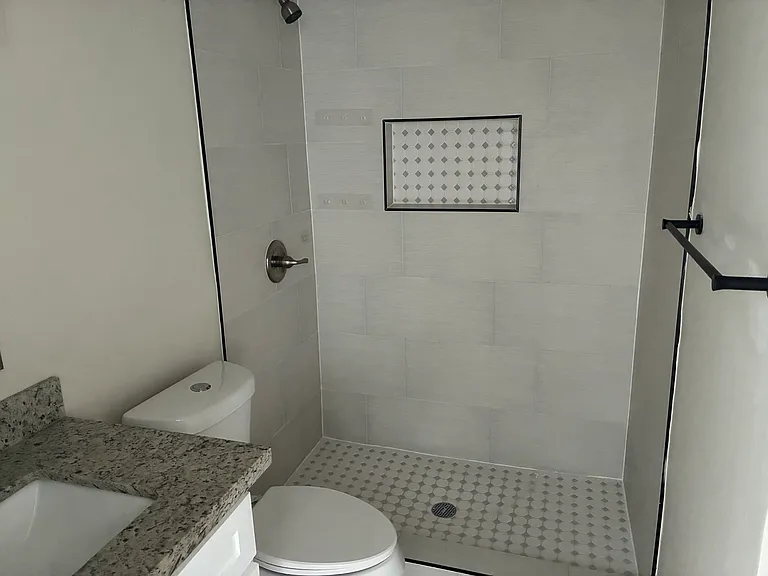 3001 E Price St #9 — Photo 16