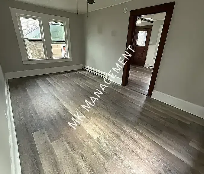 16 1/2 Sand St #2 — Photo 10